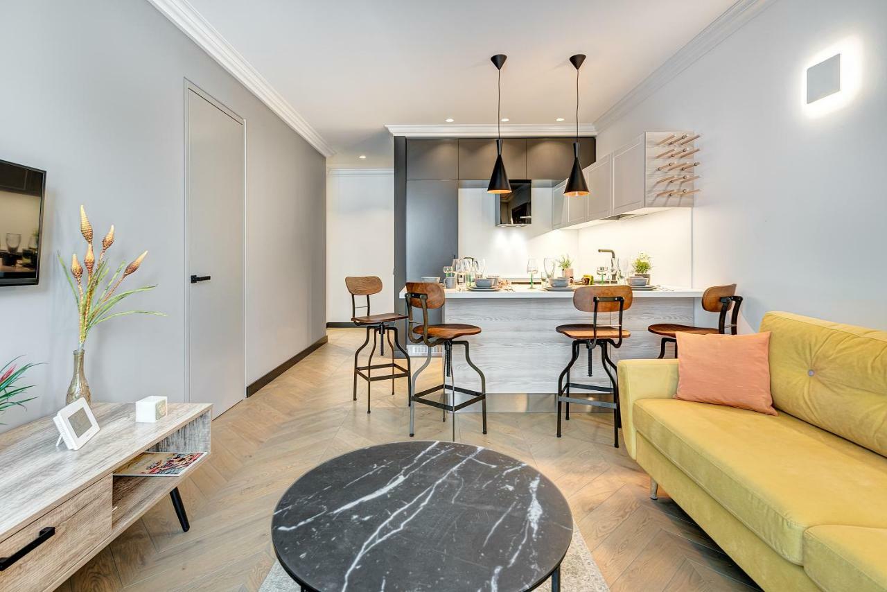 Happy Inn Presidential, Self Check-In, Parking In The Underground Garage VNO Extérieur photo